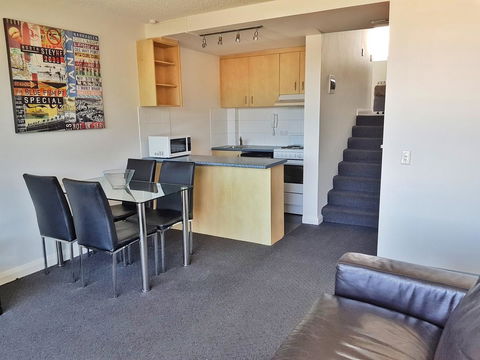 Manly Central Executive - Accommodation Kalgoorlie 10