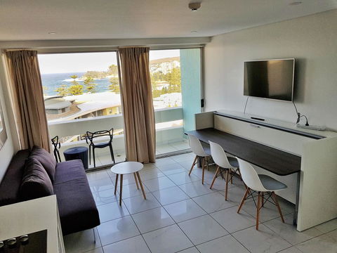 Manly Central Executive - Accommodation Kalgoorlie 3