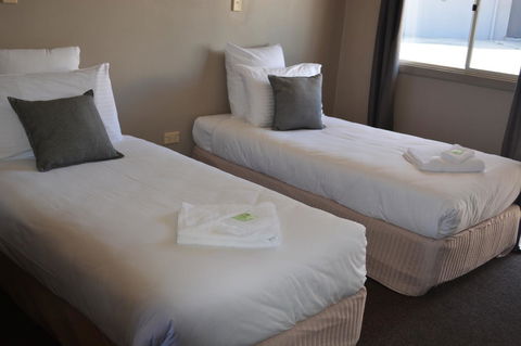 Commercial Hotel Motel Lithgow - Accommodation Kalgoorlie 6