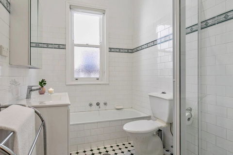 Oversized 2 Bedroom Manly Beach House - Accommodation Kalgoorlie 8