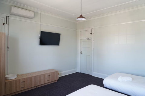 Rosehill Hotel - Accommodation Kalgoorlie 4