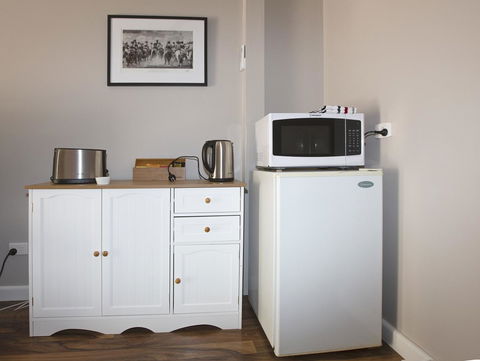 Pound Creek Gallery - Accommodation Kalgoorlie 11