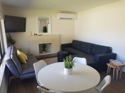 Golden Hill Cottage - Accommodation Kalgoorlie 9