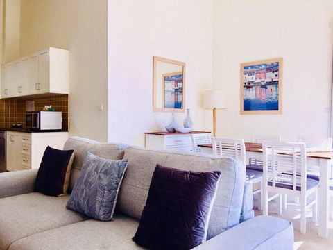 Boathouse Resort (Water Front) - Accommodation Kalgoorlie 8