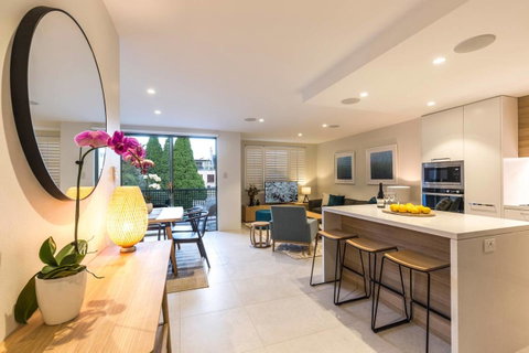 Nobbs Â· Executive 2 Storey Sydney Apartment With Pool - Accommodation Kalgoorlie 4