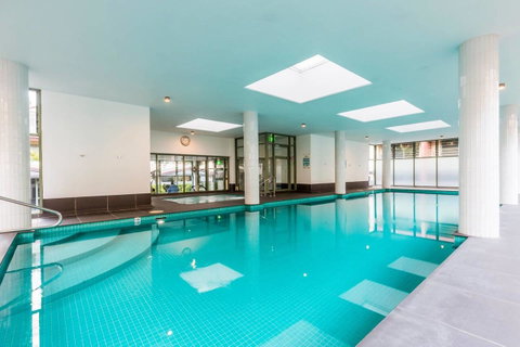 Nobbs Â· Executive 2 Storey Sydney Apartment With Pool - Accommodation Kalgoorlie 13