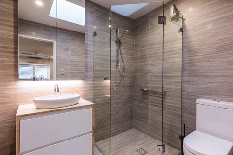 Nobbs Â· Executive 2 Storey Sydney Apartment With Pool - Accommodation Kalgoorlie 7