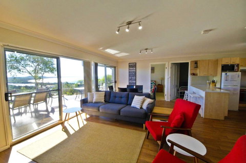 Coastwatch, 26 Comara Terrace - Accommodation Kalgoorlie 4