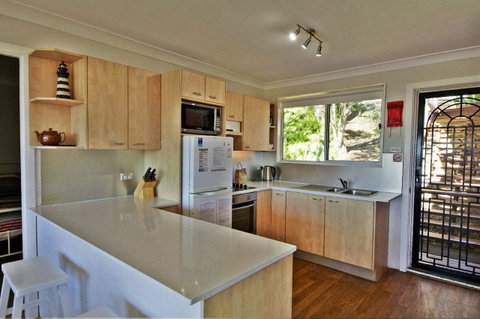 Coastwatch, 26 Comara Terrace - Accommodation Kalgoorlie 2