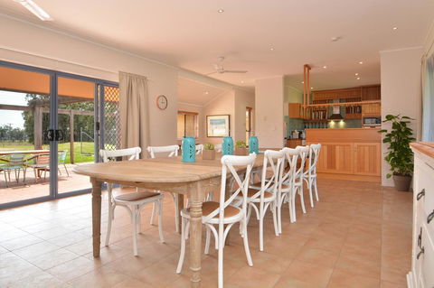 JE Guesthouse, Central To All The Hunter Valley Has To Offer - Accommodation Kalgoorlie 0