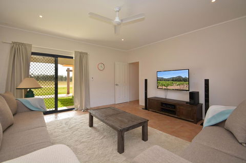 JE Guesthouse, Central To All The Hunter Valley Has To Offer - Accommodation Kalgoorlie 4