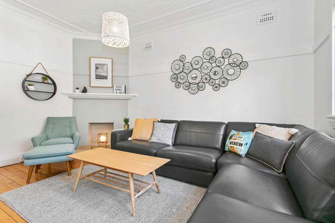 Seaspray - Manly Beach Apartment Close To The Sand - Accommodation Kalgoorlie 0