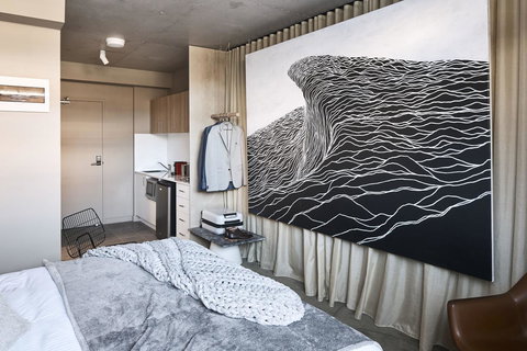 The Collectionist Newtown - Accommodation Kalgoorlie 11