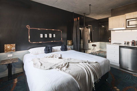 The Collectionist Newtown - Accommodation Kalgoorlie 36
