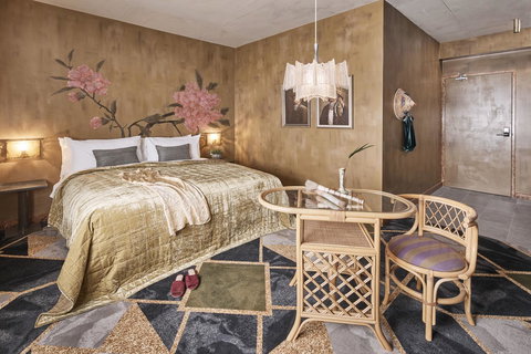 The Collectionist Newtown - Accommodation Kalgoorlie 1