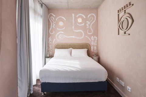 The Collectionist Newtown - Accommodation Kalgoorlie 23