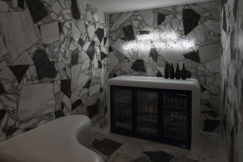 The Collectionist Newtown - Accommodation Kalgoorlie 3