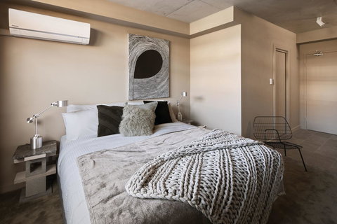 The Collectionist Newtown - Accommodation Kalgoorlie 13