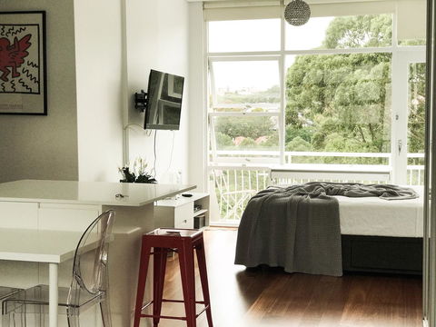 Woollahra Gem, Spectacular Views And Garden Paradise - Accommodation Kalgoorlie 4