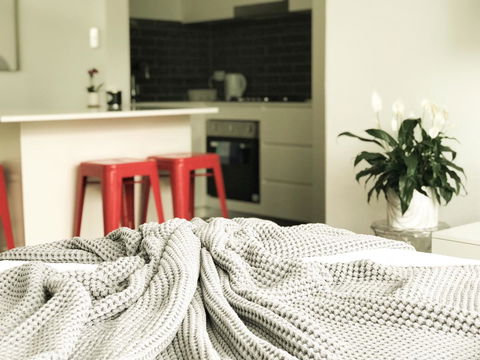 Woollahra Gem, Spectacular Views And Garden Paradise - Accommodation Kalgoorlie 6