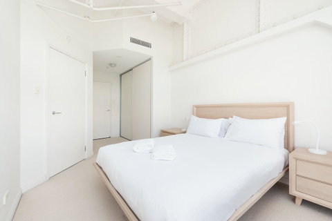 Waterfront Apartment On Sydney Harbour - Accommodation Kalgoorlie 10