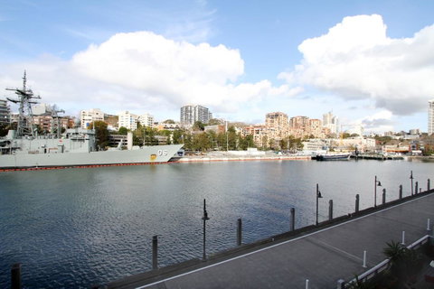 Waterfront Apartment On Sydney Harbour - Accommodation Kalgoorlie 12