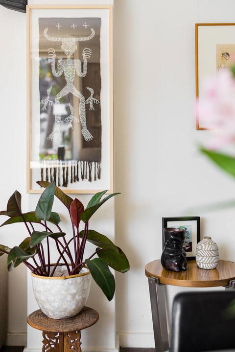 Waterfront Apartment Brimming With Inspirational Artwork - Accommodation Kalgoorlie 13