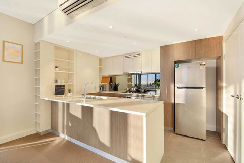 Stunning Sunset Water View 2BEDs On High Rises - Accommodation Kalgoorlie 8