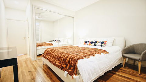 Cozy 5 Bed House In Sydney - Accommodation Kalgoorlie 0