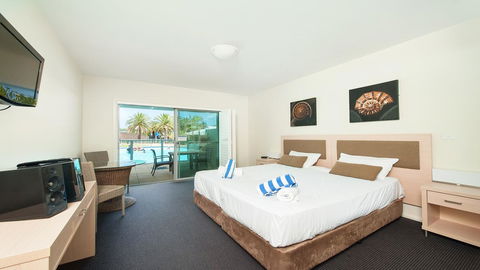 Pacific Blue, Salamander Bay - Accommodation Kalgoorlie 43