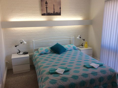 Como Lodge - Accommodation Kalgoorlie 0