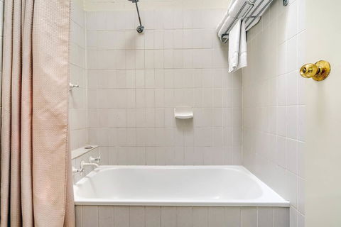 Prince Of Wales Hotel - Accommodation Kalgoorlie 4