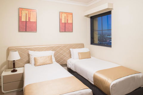 Seasons Harbour Plaza - Accommodation Kalgoorlie 5