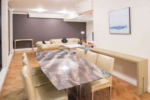 Seasons Harbour Plaza - Accommodation Kalgoorlie 9