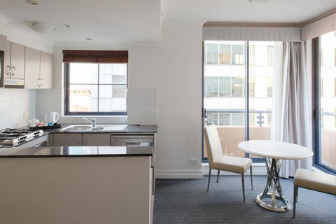 Seasons Harbour Plaza - Accommodation Kalgoorlie 2