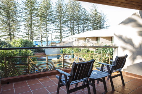 Beach Hotel Resort - Accommodation Kalgoorlie 2