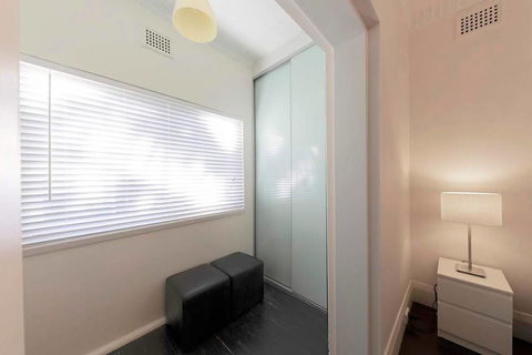 BONDI BEACH PRIME 1 Bedroom + Sunroom - Accommodation Kalgoorlie 5