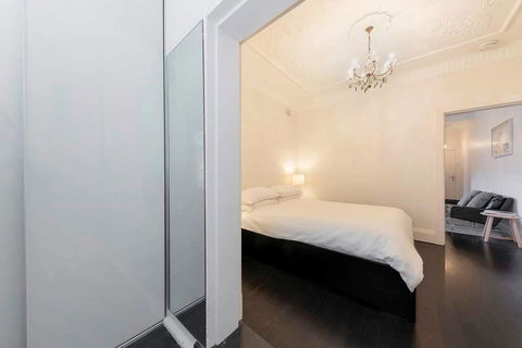 BONDI BEACH PRIME 1 Bedroom + Sunroom - Accommodation Kalgoorlie 4