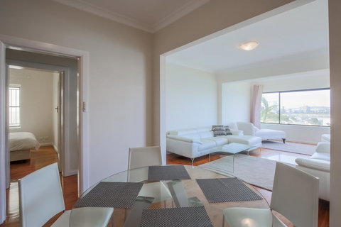 Ultimate Bondi Escape #2 - A Bondi Beach Holiday Home - Accommodation Kalgoorlie 7