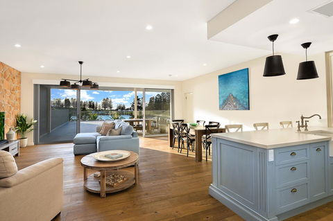Belle Vue- Penthouse At Black Beach - Accommodation Kalgoorlie 3
