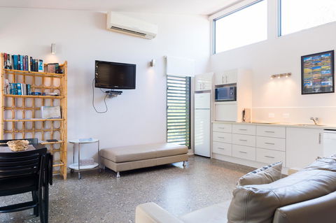 By The Beach B&B Self Contained Apartments - Accommodation Kalgoorlie 9