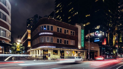 The Old Clare Hotel, Independent Collection By EVT - Accommodation Kalgoorlie 13