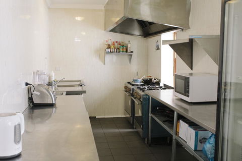 Mad Monkey Broadway - Accommodation Kalgoorlie 18