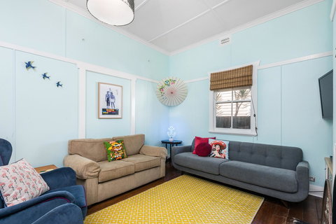 Gidget's Surf Shack - Accommodation Kalgoorlie 9