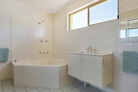 Baywatch Apartments Merimbula - Accommodation Kalgoorlie 16