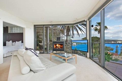 STUNNING MANLY VIEWS - Accommodation Kalgoorlie 4