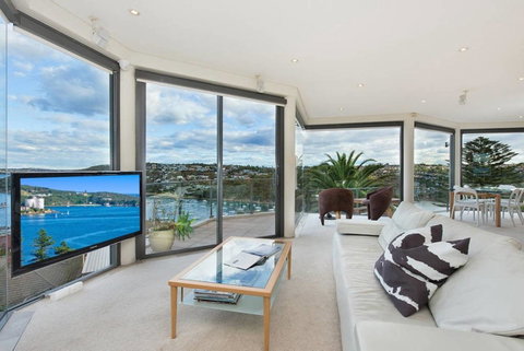 STUNNING MANLY VIEWS - Accommodation Kalgoorlie 3