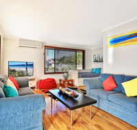 Sandy Toes Beach House Jervis Bay - 2min to Beach - Accommodation Kalgoorlie