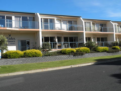 BlueWater Apartments - Accommodation Kalgoorlie 2