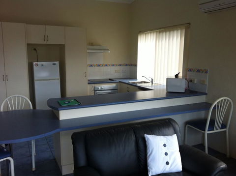 BlueWater Apartments - Accommodation Kalgoorlie 6